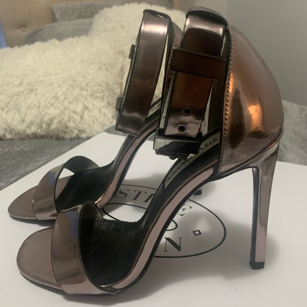 Steve madden heel chrome size 6